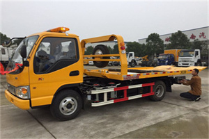 大兴安岭地区哪里有拖车服务